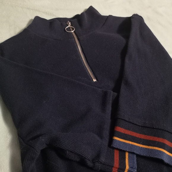 TWIK by Simons Mock Neck Zipper Short Sleeve Shirt - Picture 3 of 4